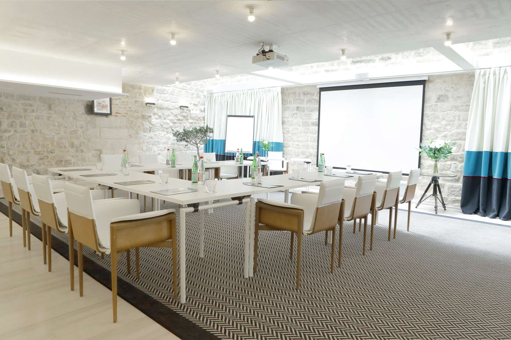 Hôtel Le 123 Sébastopol - Photo 1