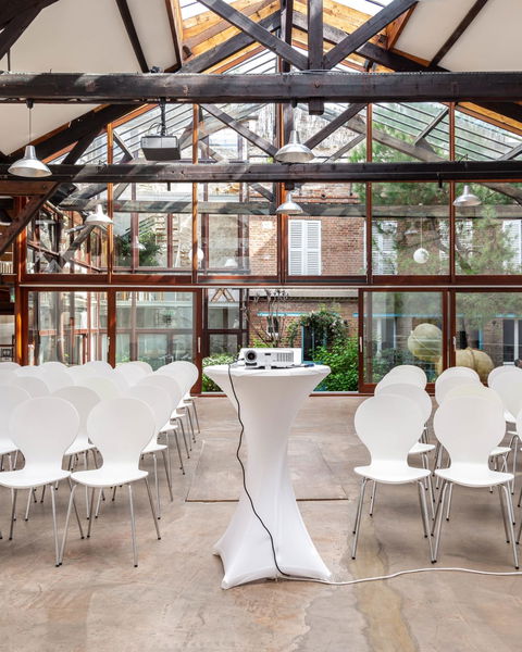 Ideal Artist House