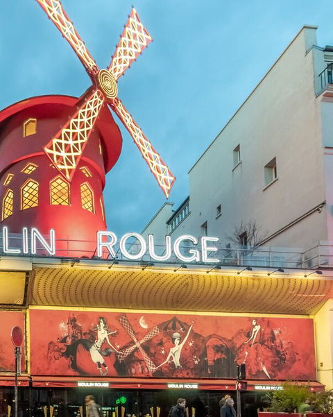 Le Moulin Rouge