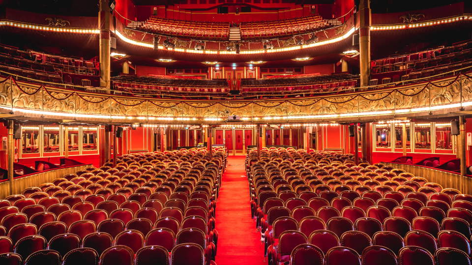 Les Folies Bergère