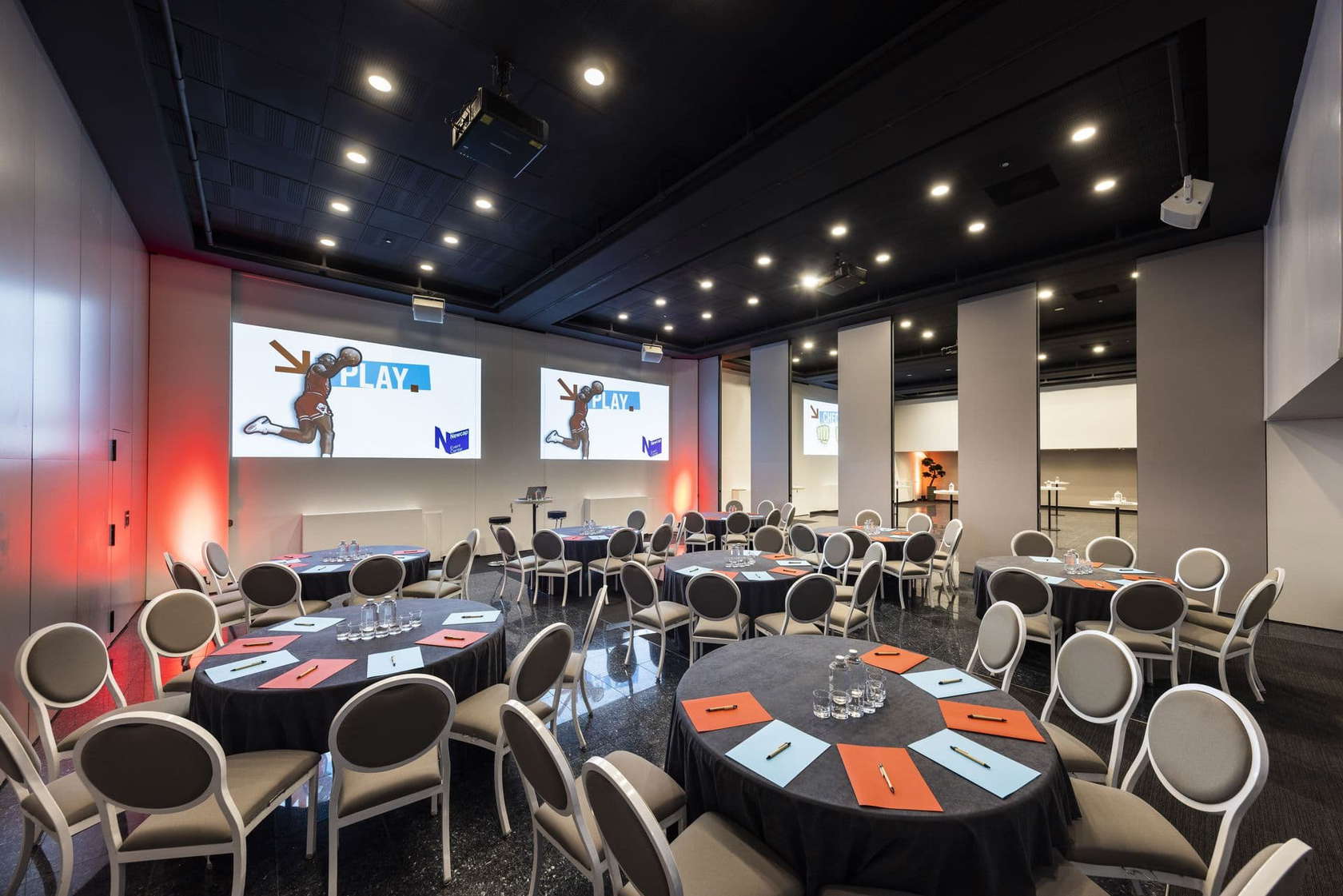 Newcap Event Center & Rooftop Paris - Photo 5