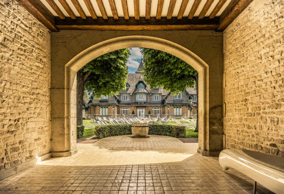 Paris Country Club - Le Manoir