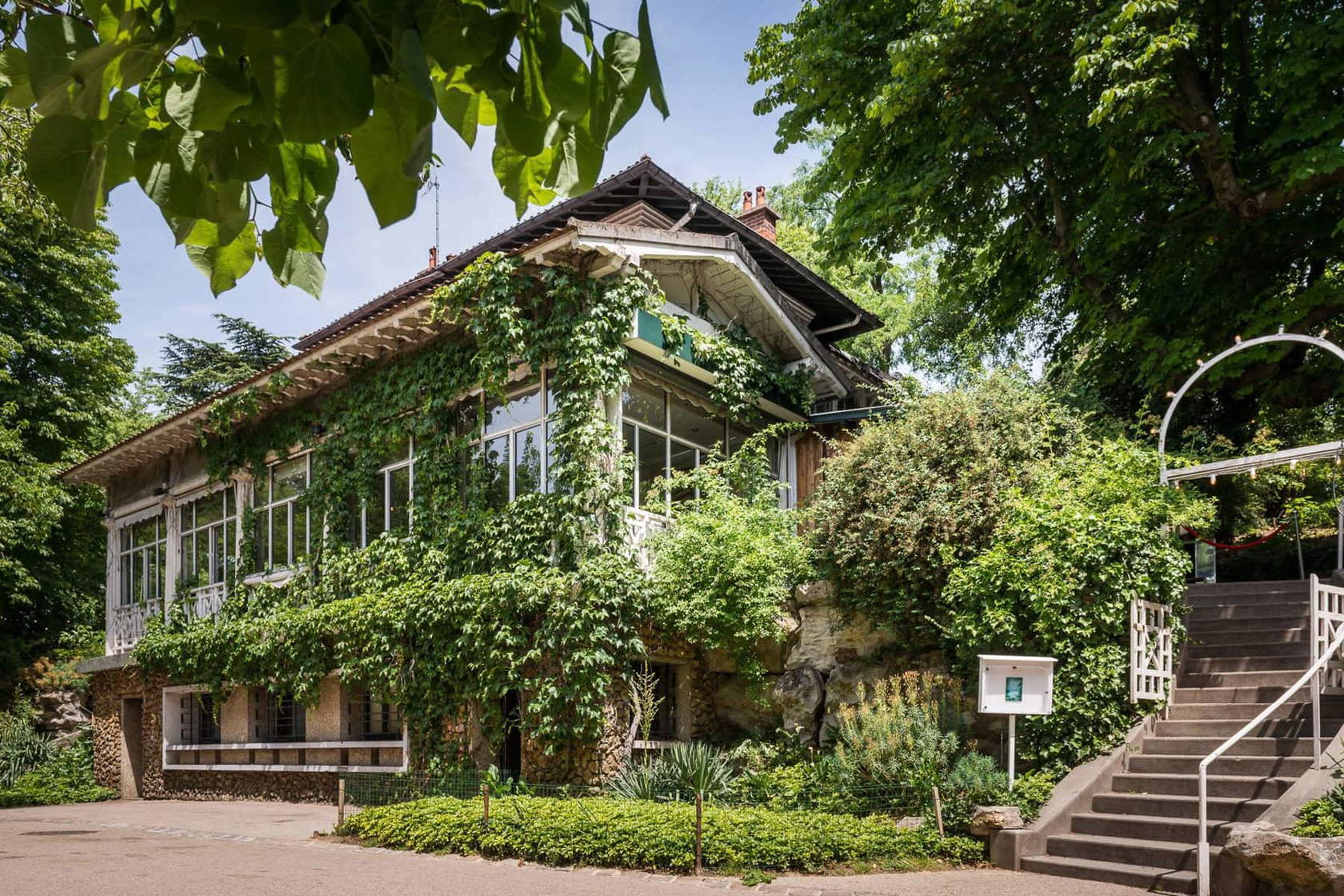 Tout savoir sur le Pavillon Puebla, maison de verdure au cœur des Buttes-Chaumont
