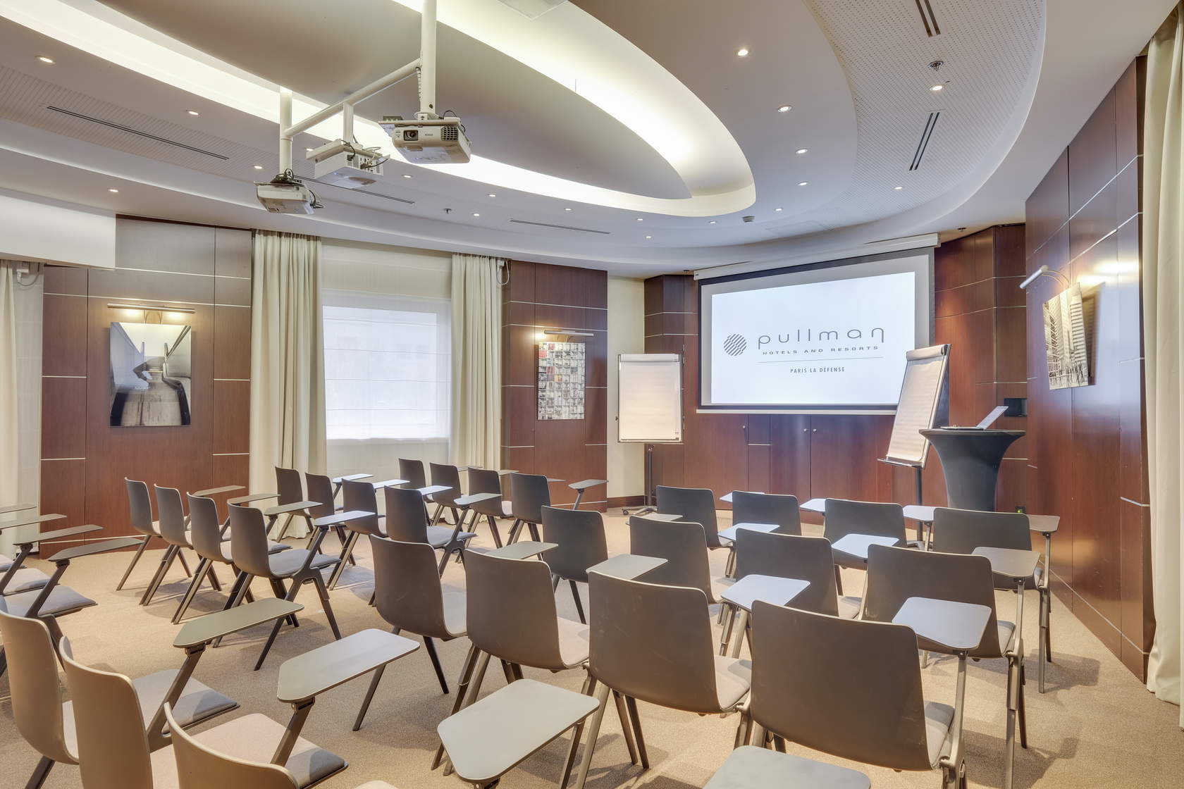 Pullman Paris La Défense : tout ce qu'il faut savoir pour organiser votre événement