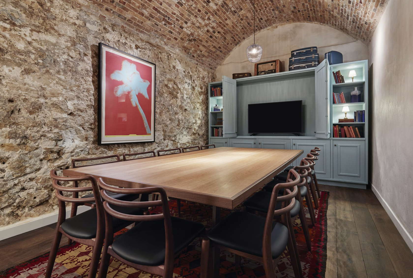 The Hoxton - Photo 1