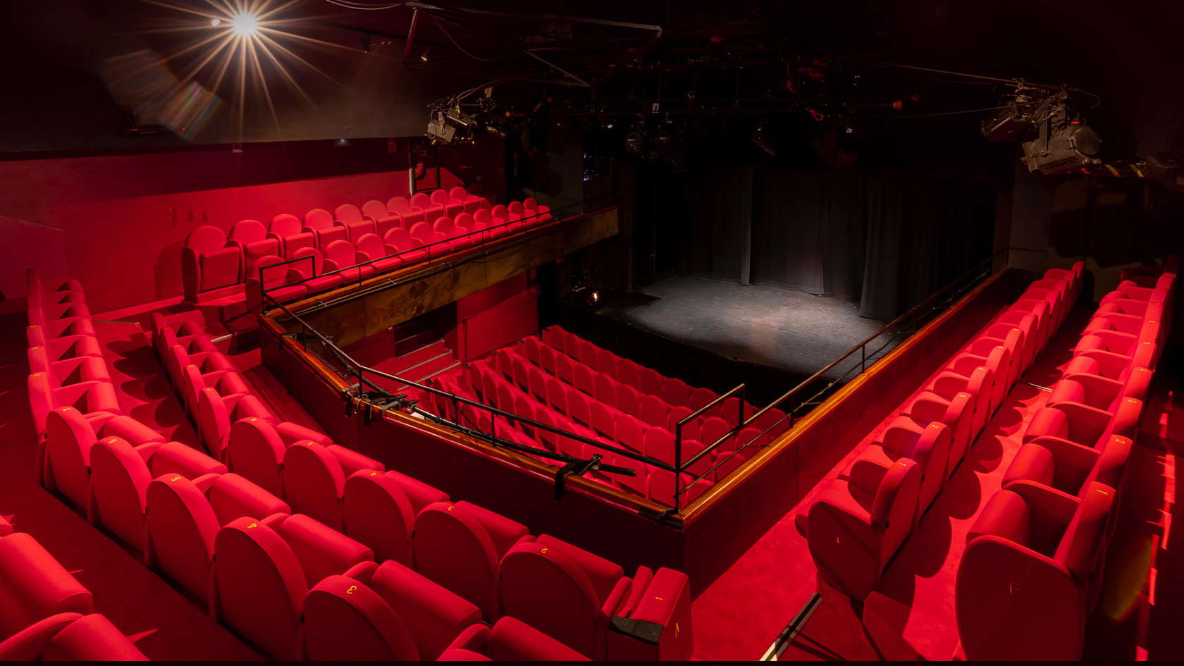 Théâtre La Bruyère - Photo 3
